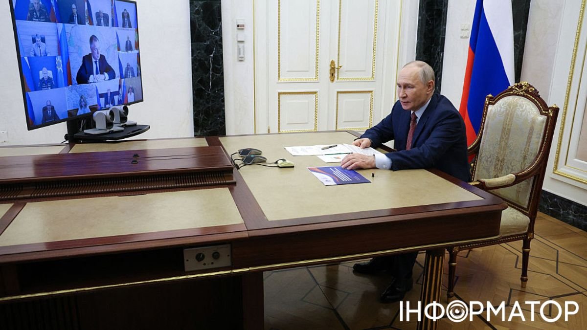 Путіну роками готували таємні випуски новин - колишній редактор "Вєстєй" розкрив схему