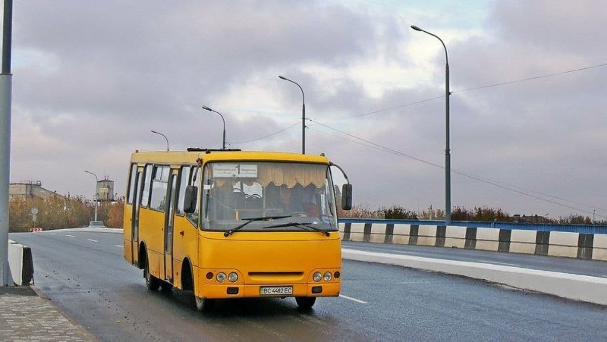 У Києві запускають додаткові маршрути на поминальні дні