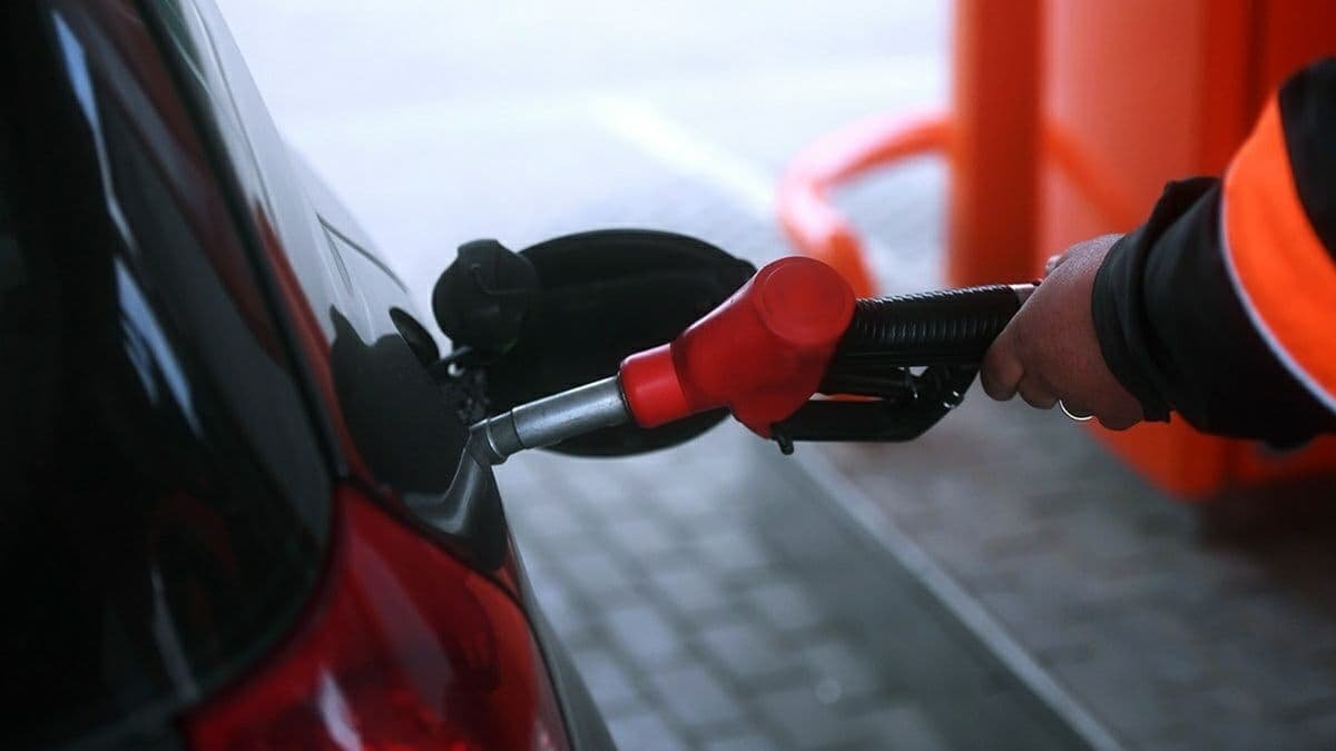 В Украине АЗС снизили цены на бензин и дизтопливо