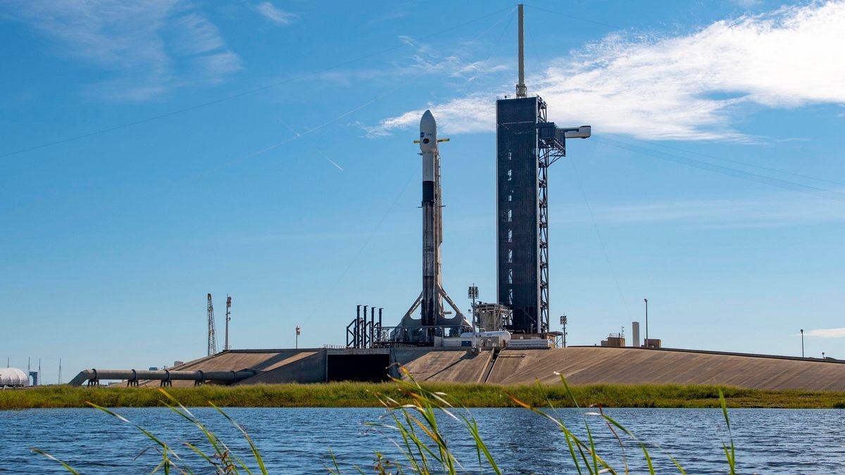 SpaceX успешно запустила ещё одну партию спутников Starlink