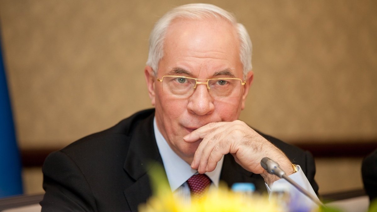Експрем'єр України Азаров подав позов проти РНБО та СБУ