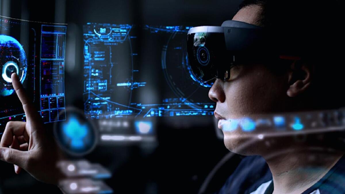Insider: Microsoft заморозила розробку нової гарнітури змішаної реальності HoloLens 3
