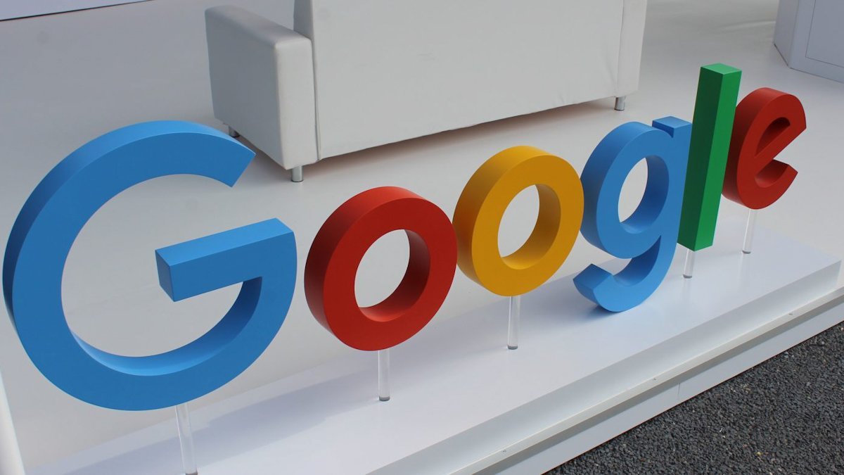 15 миллионов помощи, защита аккаунтов и борьба с дезинформацией: как Google помогает Украине во время войны