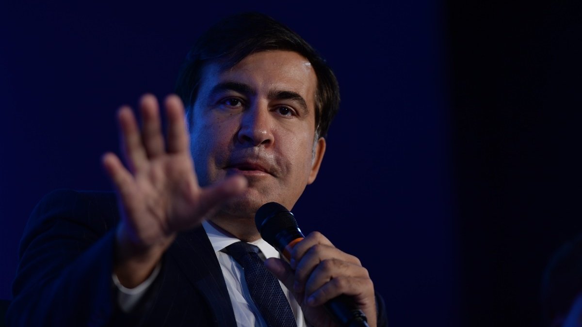 У Саакашвили ухудшается состояние здоровья: у него отказывают ноги
