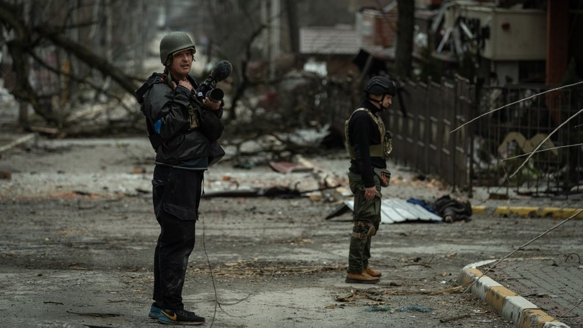 Боевики убили более 20 журналистов и уничтожили около 100 региональных СМИ в Украине