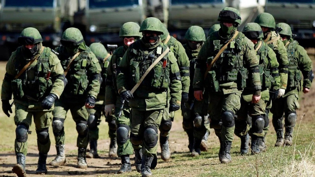 Оккупантов заставляют возвращать деньги, полученные за ранения: новый перехват разговора российского военного с матерью