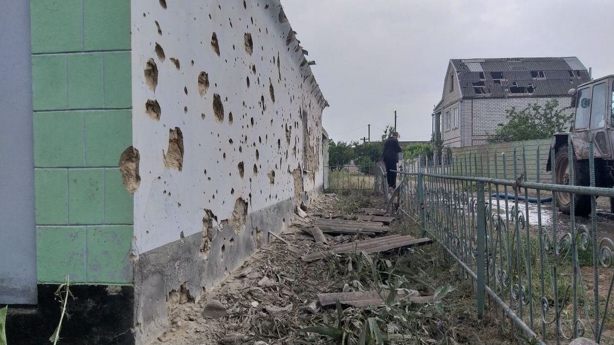 Войска рф обстреляли один из районов Николаева: разрушен 21 частный дом, ранен мирный житель