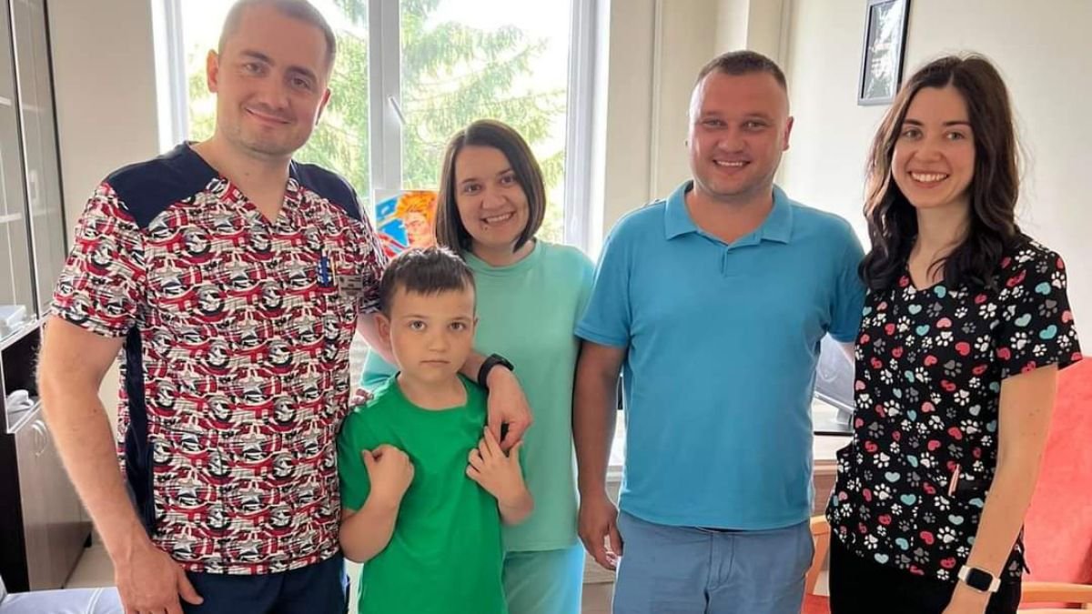 У Львові лікарі провели складну операцію 8-річному хлопчику з епілепсією
