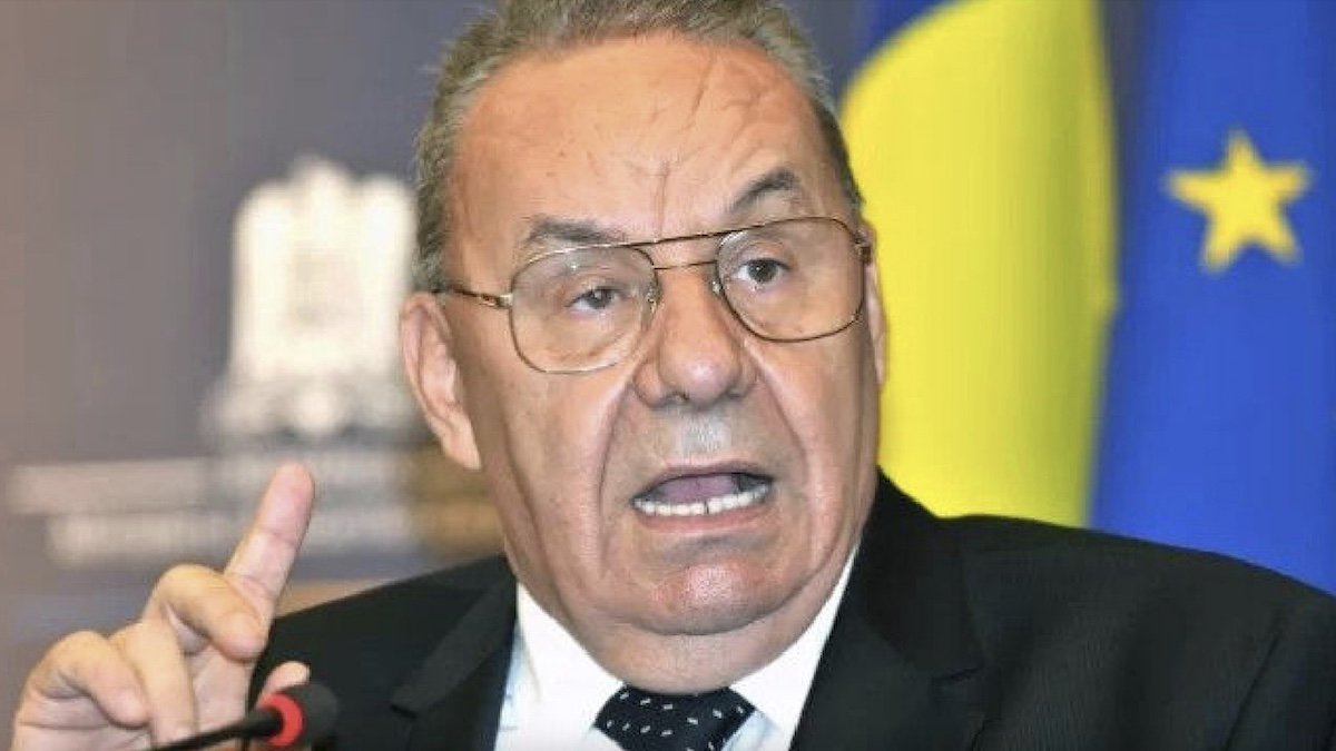 Подоляк о желании экс-министра Румынии разделить Украину: «Агентурный кризис побуждает рф доставать из шкафа нафталин»