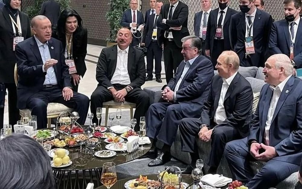 путін вже не в центрі уваги путін вже не в центрі уваги