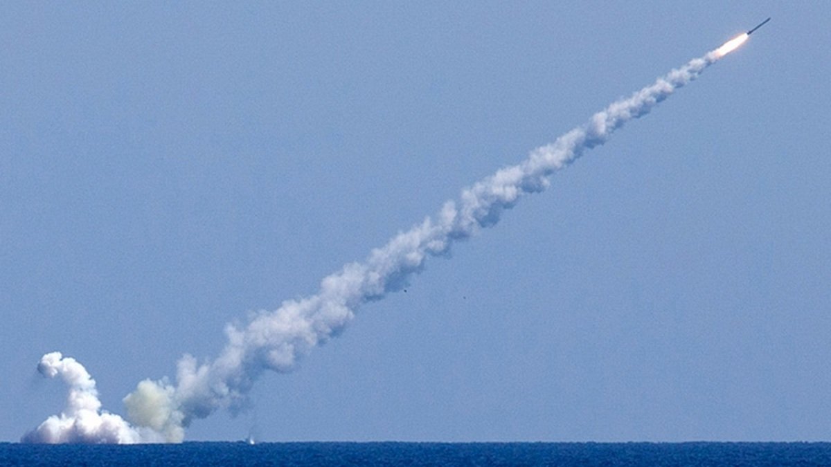 Россия выпустила более 100 ракет по Украине — последствия атаки 15 ноября