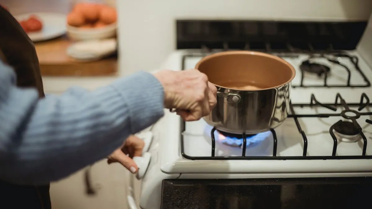 Цена газа снизилась почти на 25% - данные Минэкономики