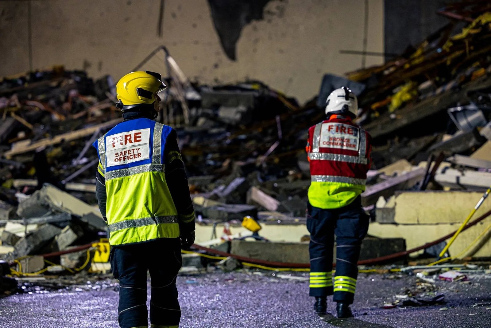 Число погибших в результате взрыва в Джерси возросло, тела доставали из-под обломков – детали