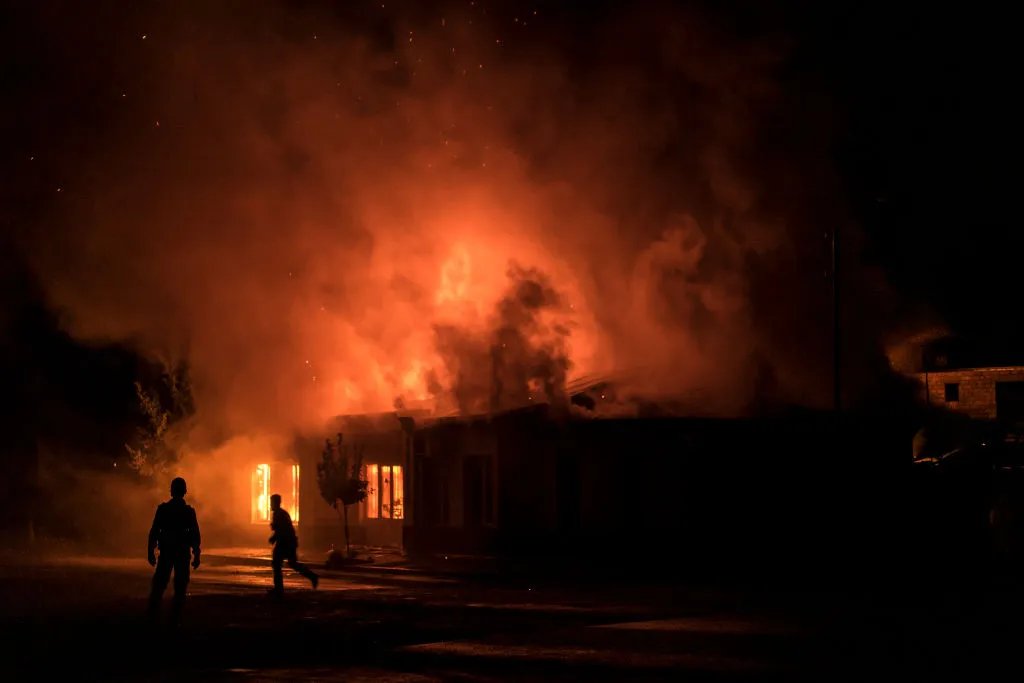 Взрывы в россии и пожар в беларуси — главные новости ночи