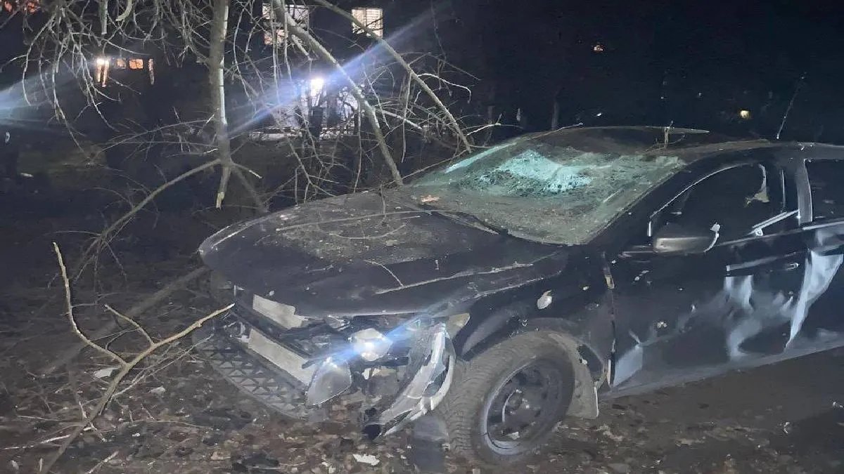 Повреждённые дома и автомобили – россияне ударили по окрестностям Запорожья