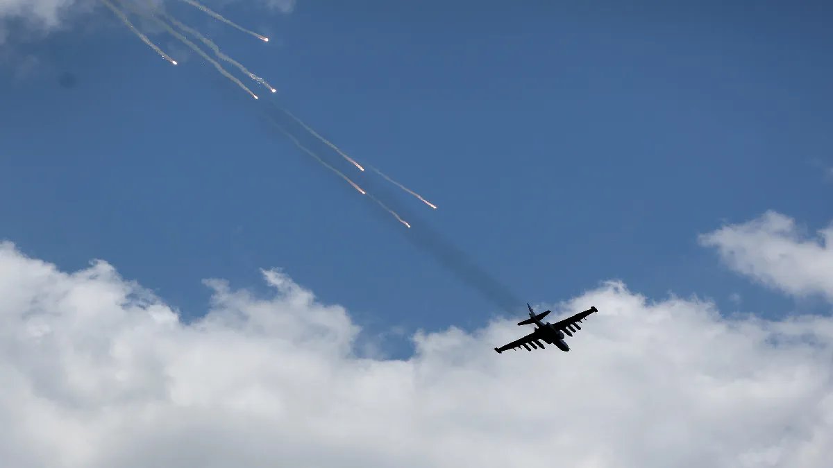 На Восточном направлении ВСУ уничтожили российский штурмовик Су-25 и ударный вертолет Ка-52