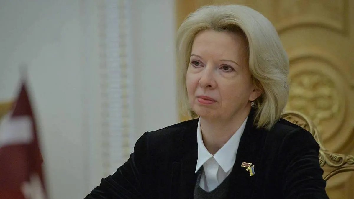 Нова очільниця Міноборони Латвії прибула з першим візитом до України