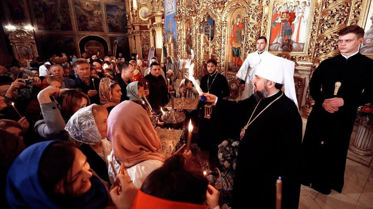 В Киево-Печерской Лавре митрополит Эпифаний проводит богослужение по случаю Крещения