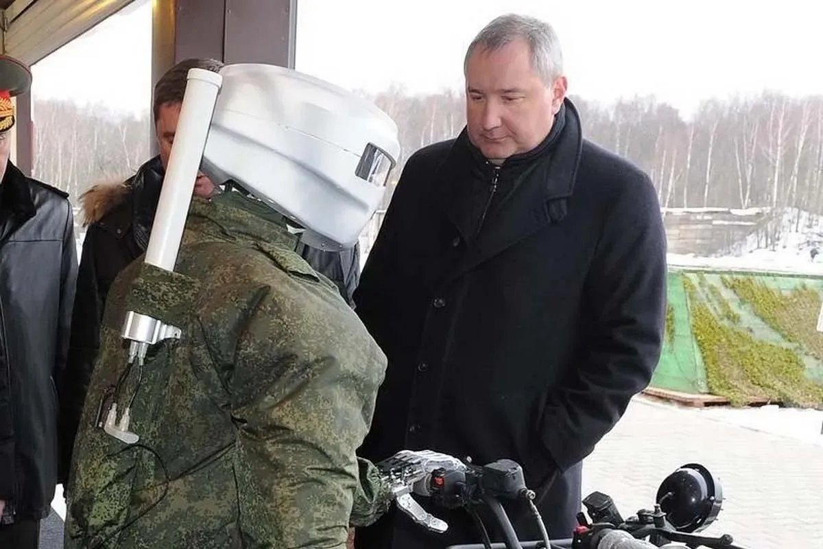 Попередня передова розробка робот FEDOR на 80% складався з іноземних частин Попередня передова розробка робот FEDOR на 80% складався з іноземних частин