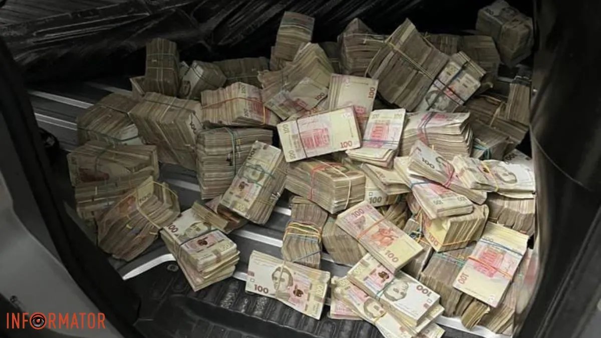 Українець намагався таємно завезти з Польщі 9 мільйонів гривень