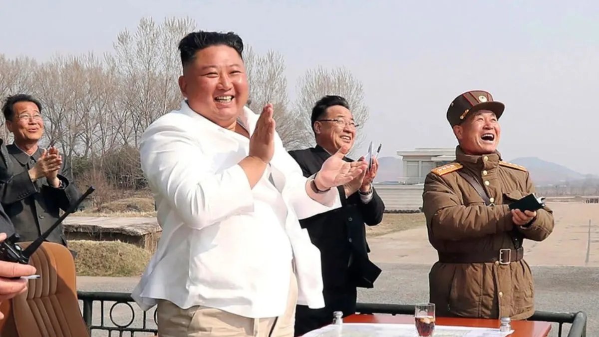 КНДР заявила об успешных испытаниях подводного дрона, переносящего ядерный заряд