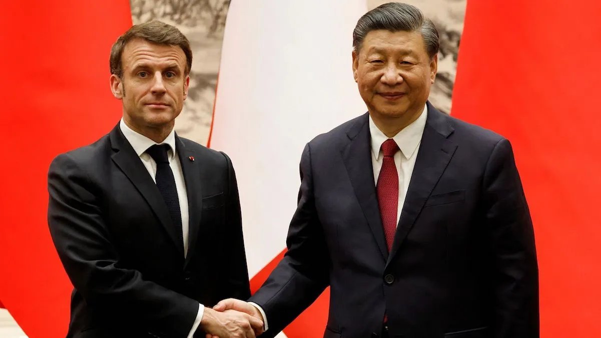 Китайский лидер Си Цзиньпин пытается найти во Франции поддержку "против США"