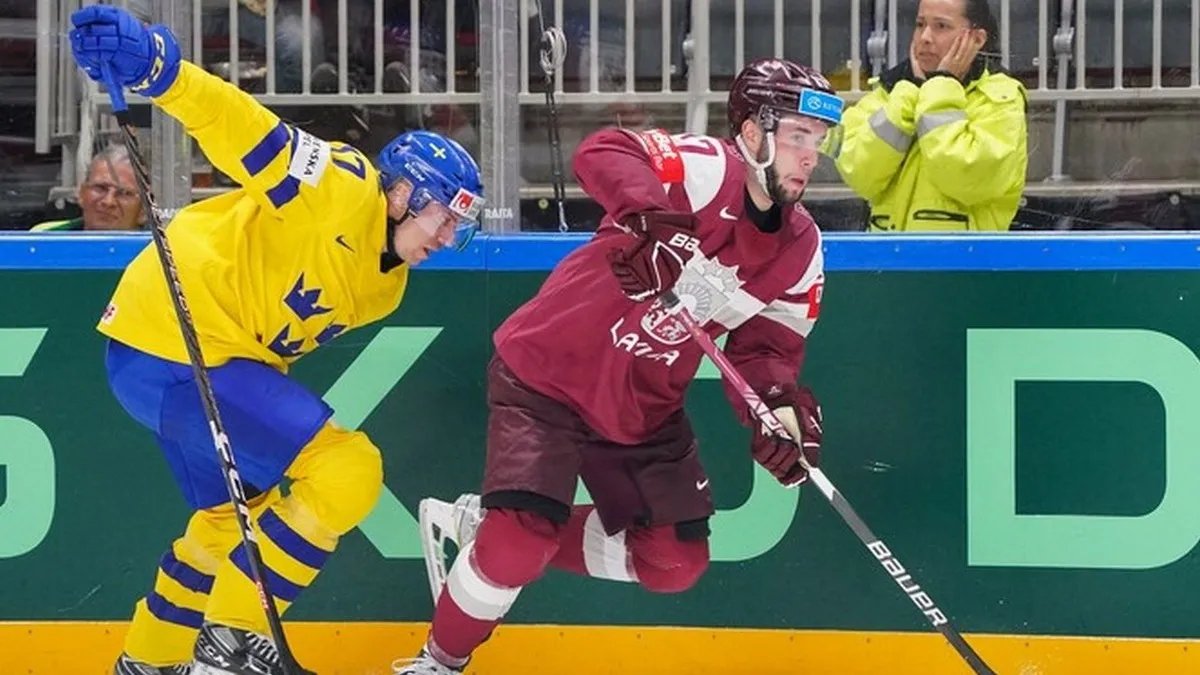 Збірна Латвії сенсаційно перемогла Швецію: результати чвертьфінальних матчів чемпіонату світу з хокею