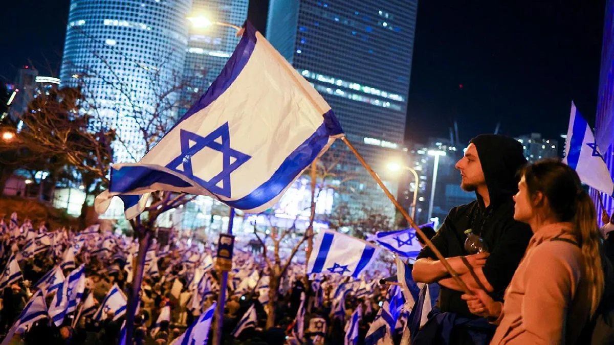 В Ізраїлі поліція застосувала водомети проти демонстрантів масових протестів