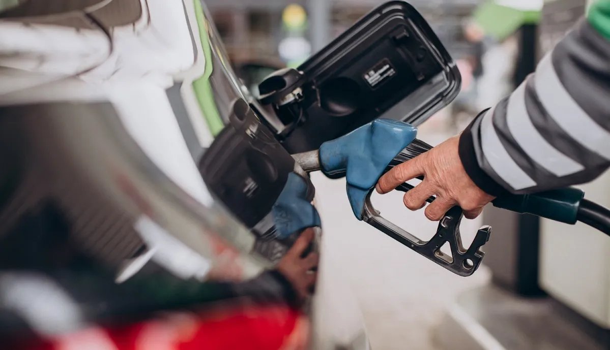 У серпні прискориться зростання цін на бензин та дизель в Україні: скільки коштуватиме пальне
