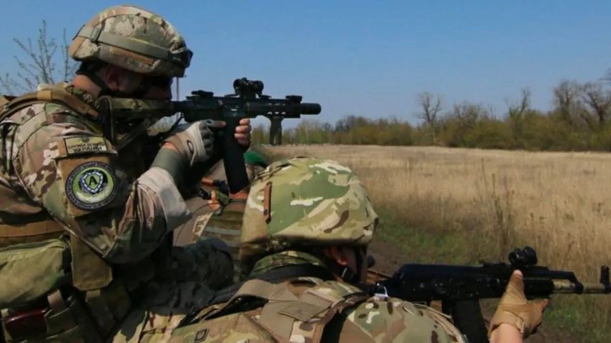 Український спецназ форсував захоплений росіянами берег Дніпра - BILD