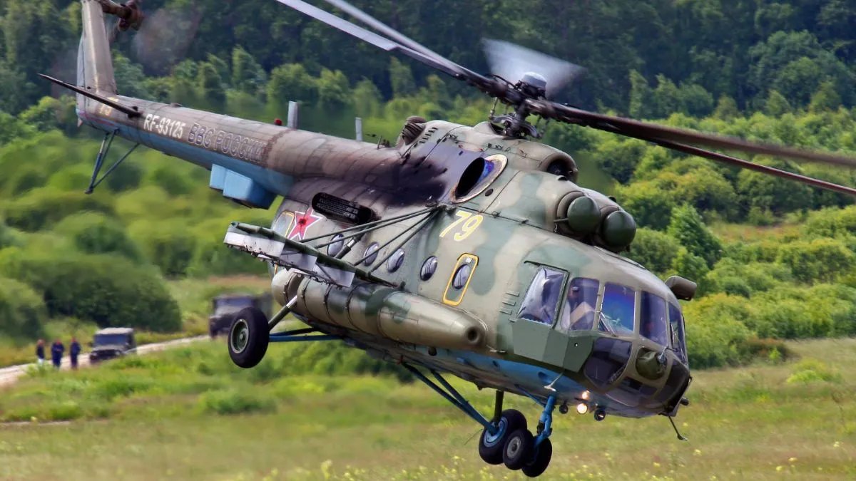Спецоперація ГУР: російський вертоліт Mі-8 прилетів в Україну та здався ЗСУ - подробиці та фото